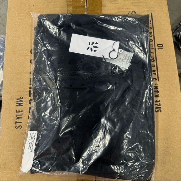 New Gigi C Sarah Zip Up Cutout Jumpsuit Catsuit Black M - Picture 2 of 7